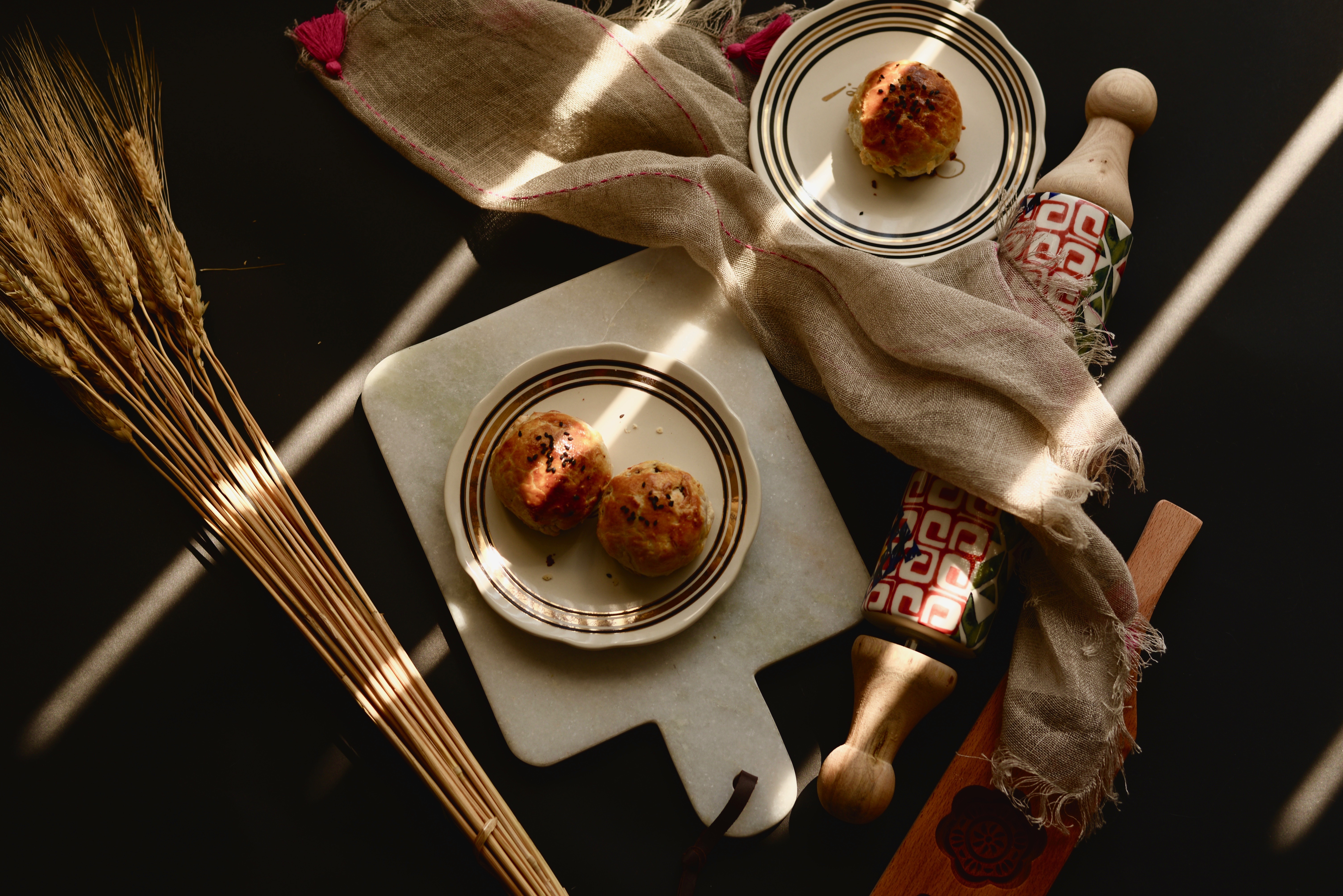 chinese taiwanese mooncake eggyolk cake