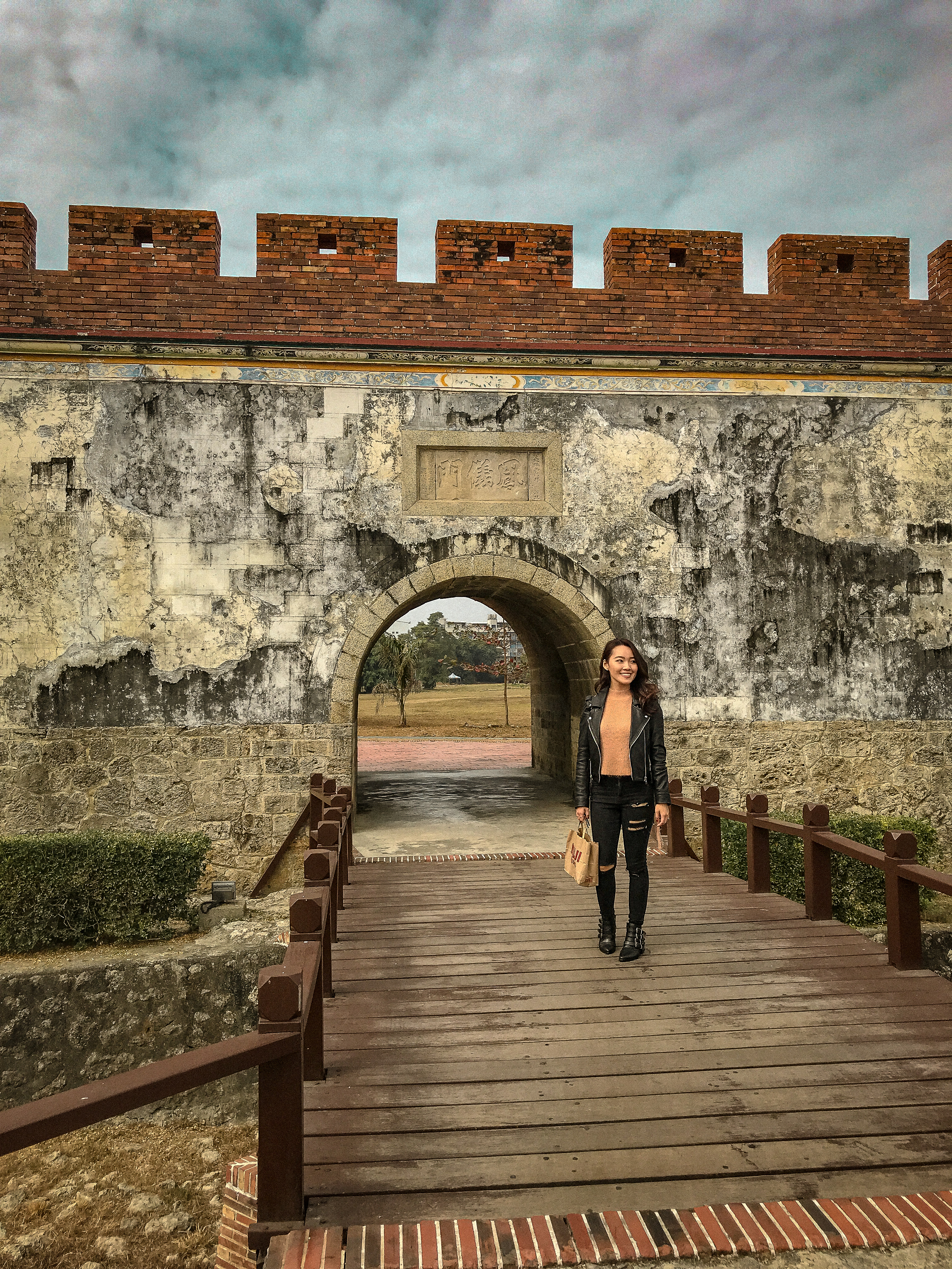 高雄玩East gate of Old town 舊城東門左營