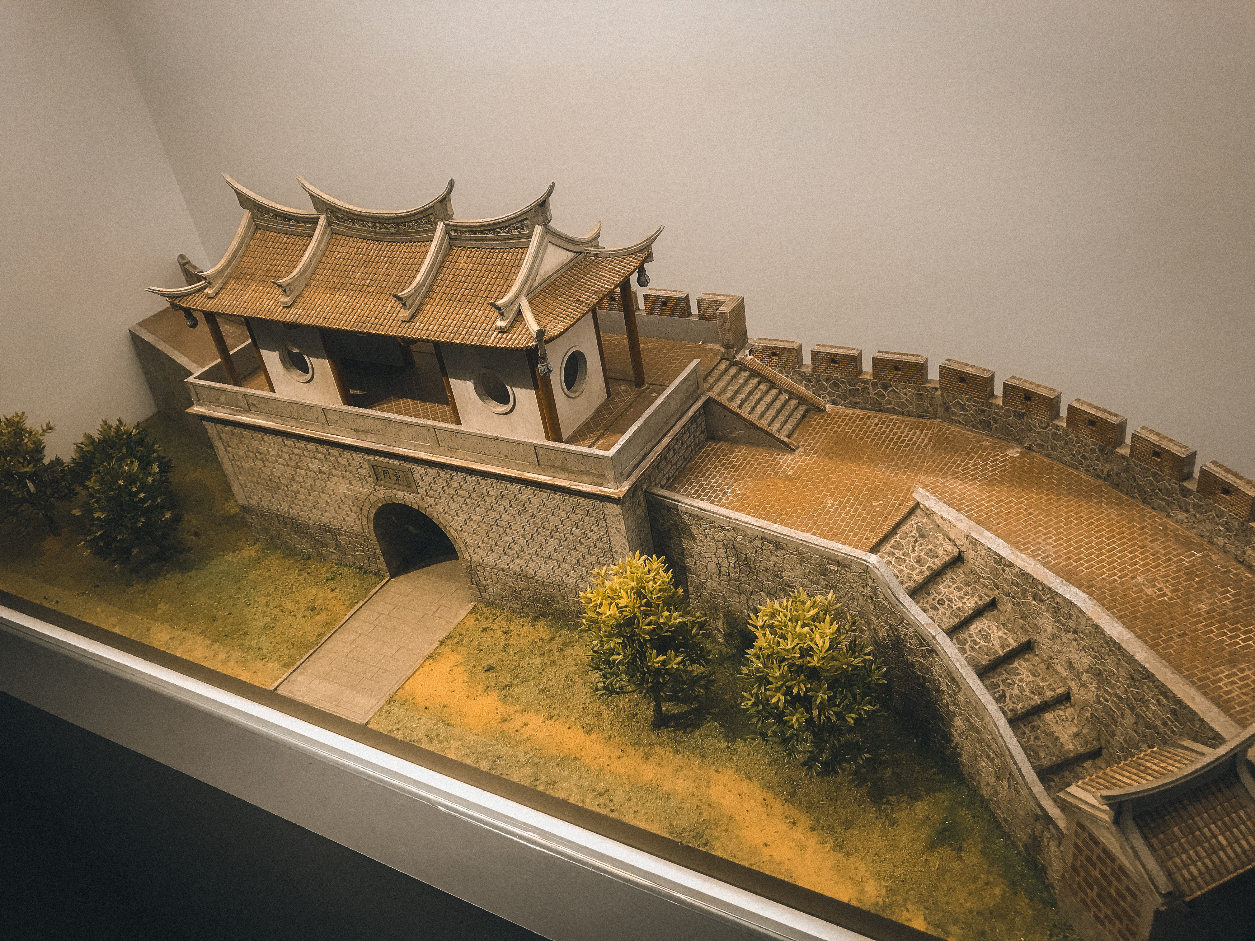 East gate of Old town 舊城東門 &amp; The center of old Fongshan city History 見城館