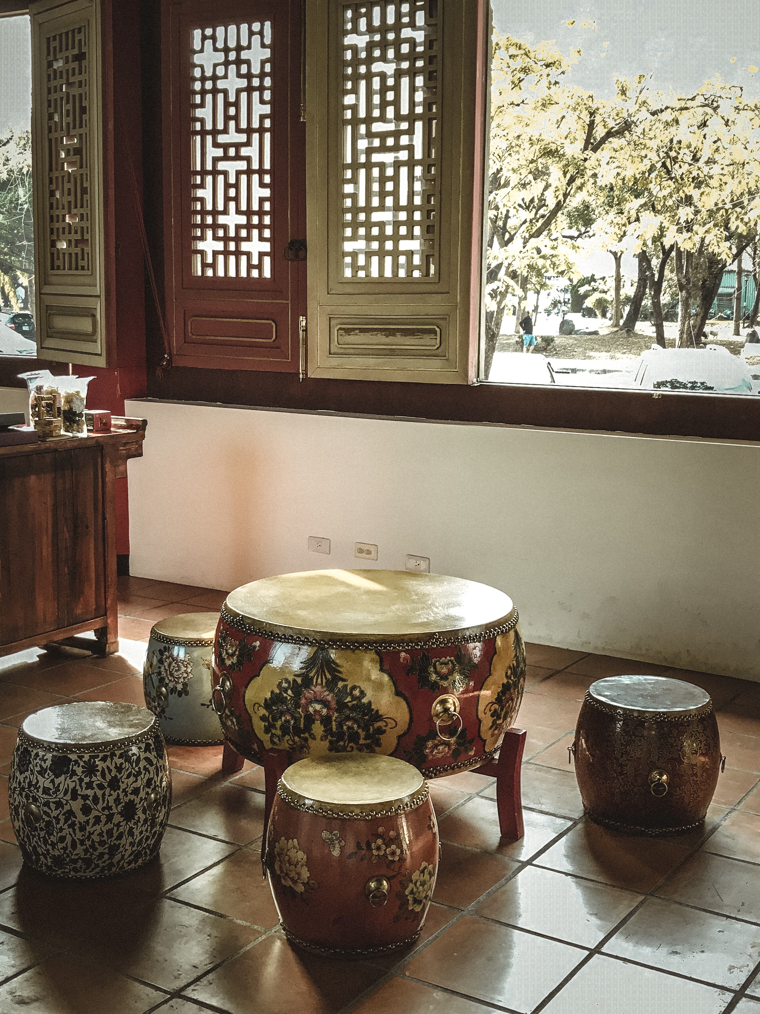 old chairs Chinese antiques Kaohsiung Confucius Temple 孔廟