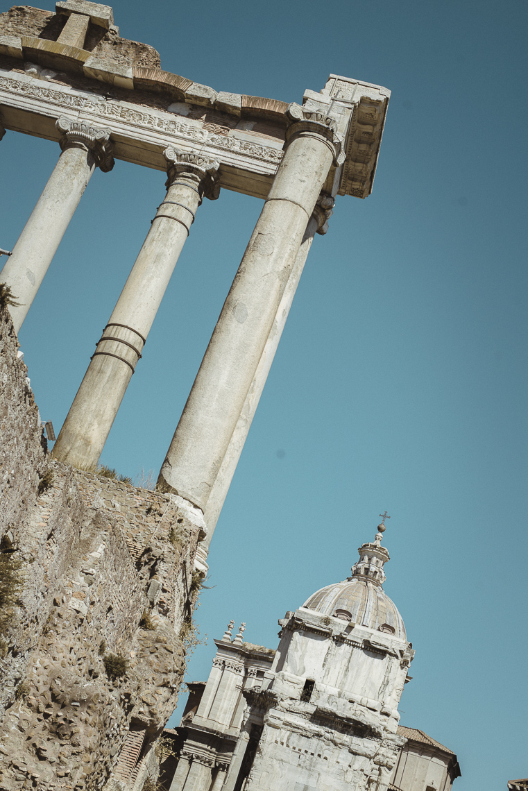 Temple of Castor and Pollux walking in Roman Forum