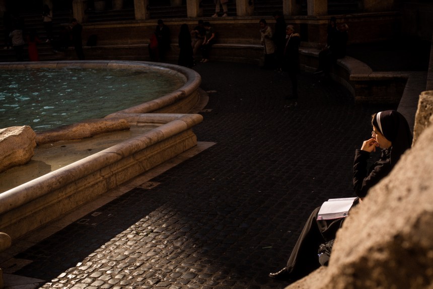 Fontana di Trevi Trevi fountain untimate Rome travel guide