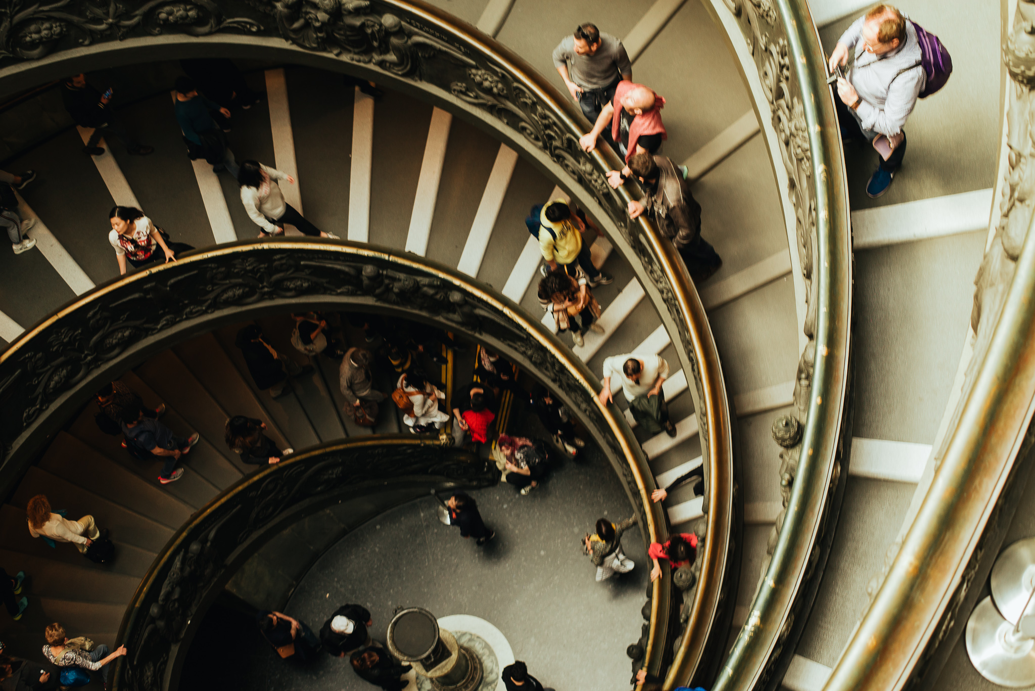 spiral stairs Giuseppe Momo in Vatican museum