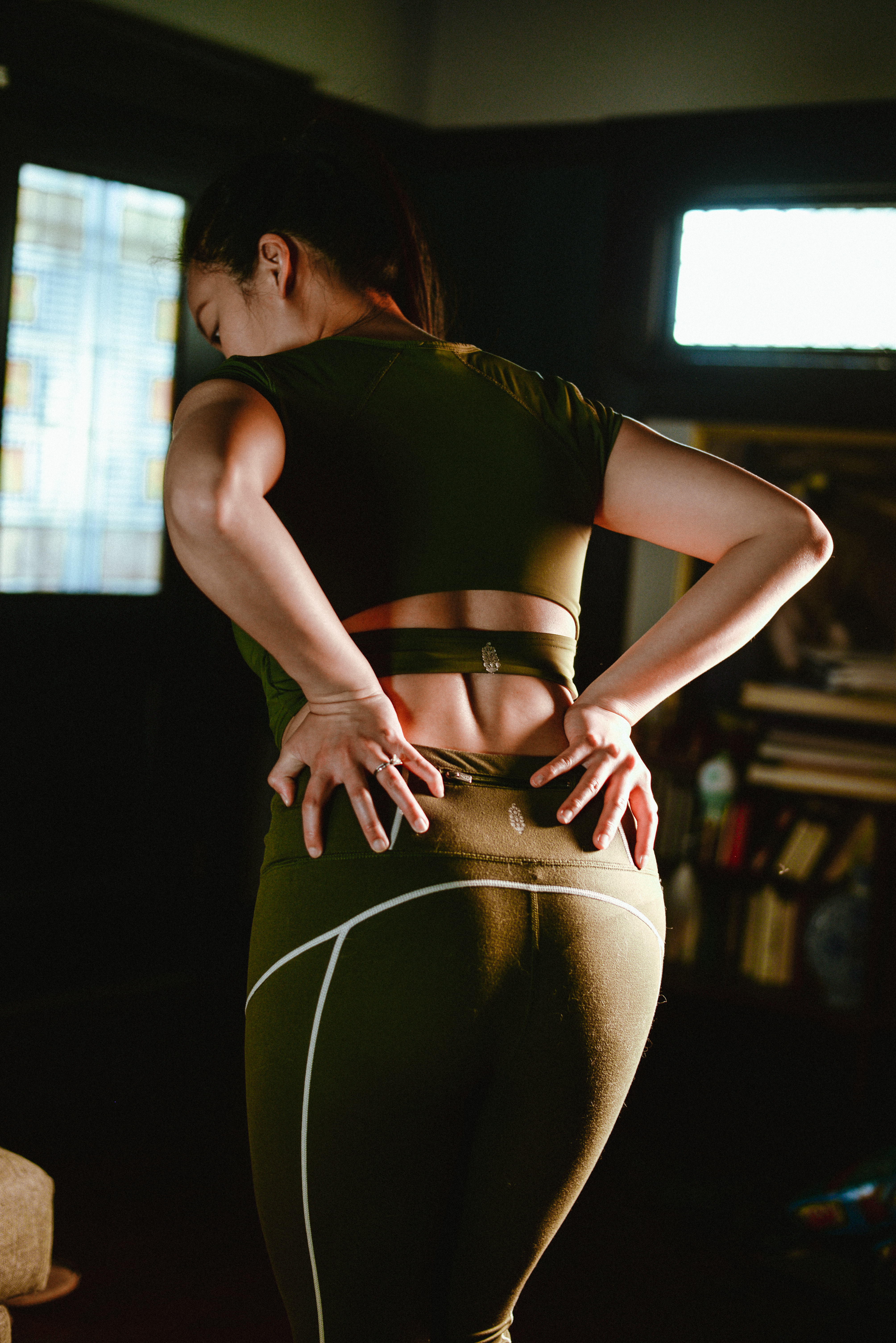 lower back pain how to decompress your spine 3 steps