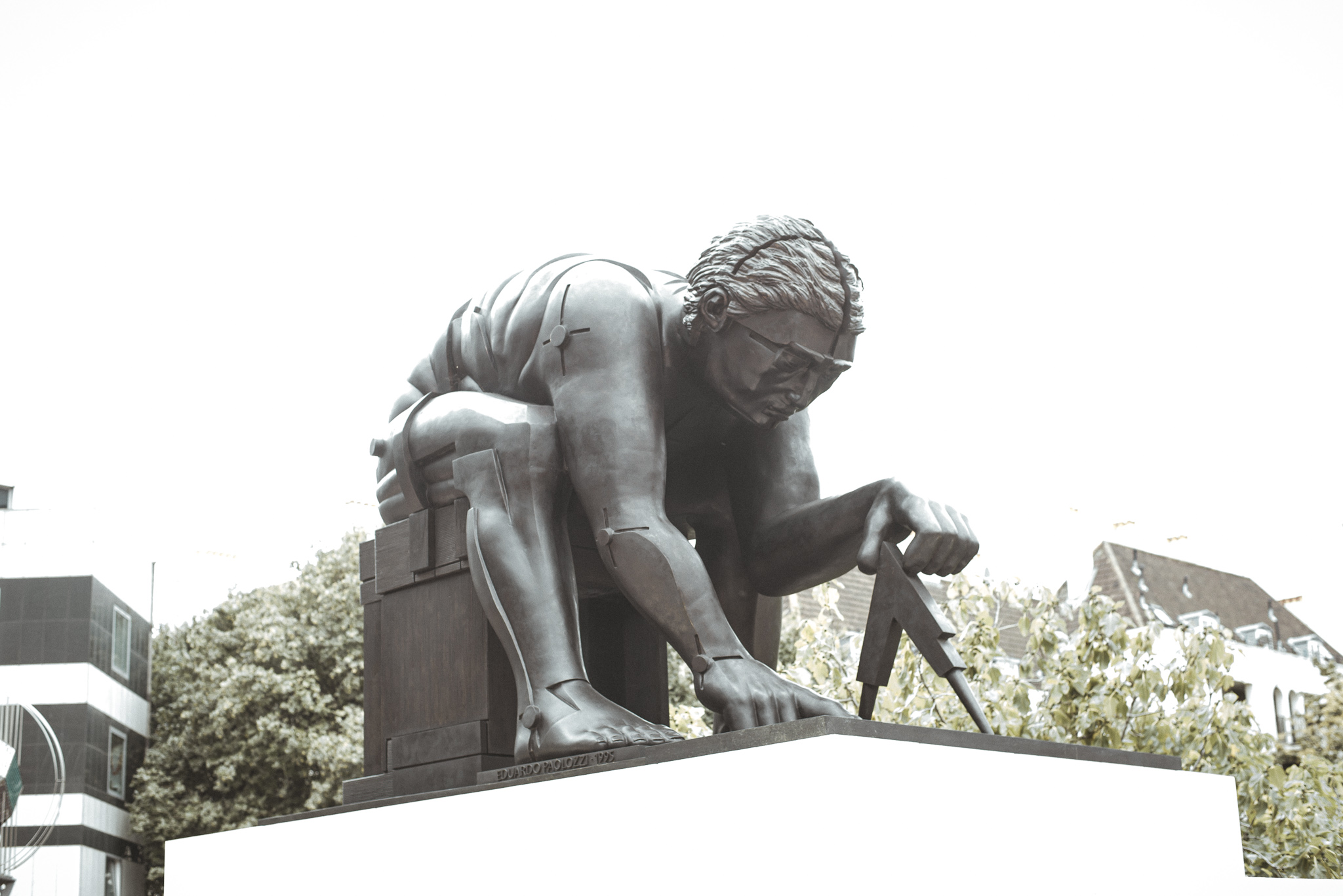 Newton outside British library