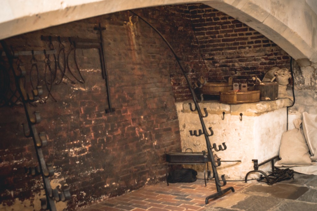 Hampton court palace Henry VIII kitchen
